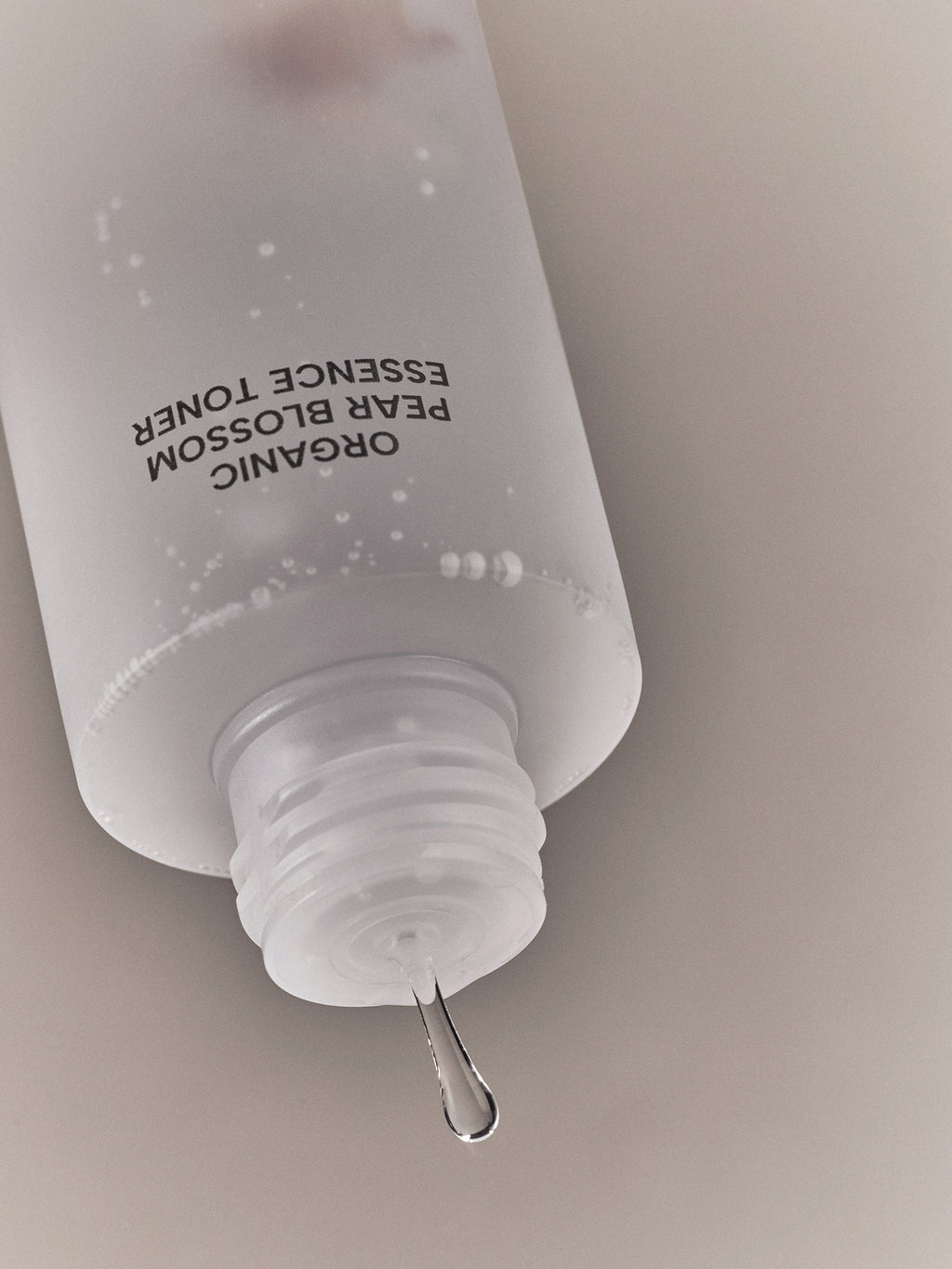 ORGANIC PEAR BLOSSOM ESSENCE TONER 160ml / 5.4 fl. oz.