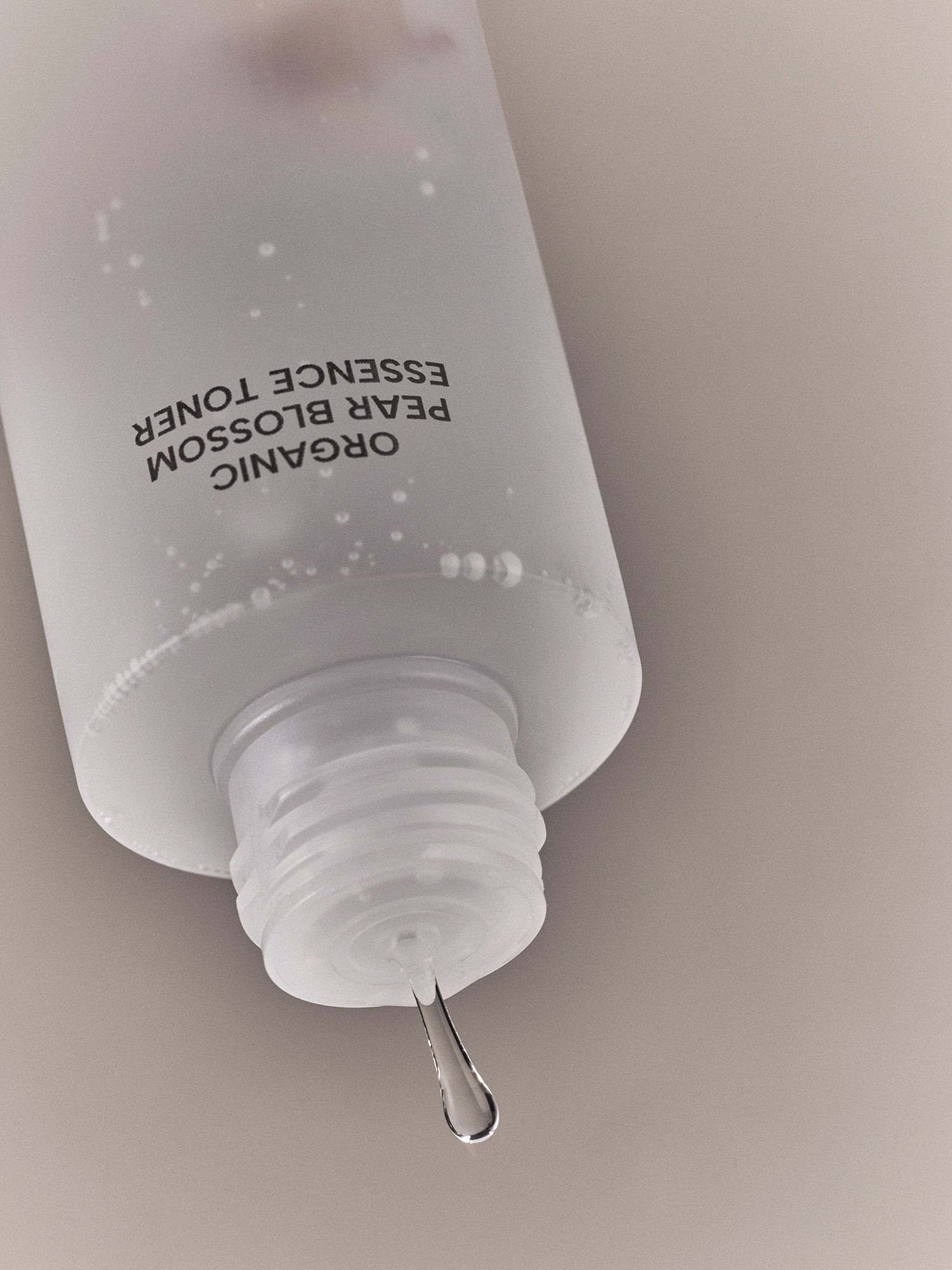 ORGANIC PEAR BLOSSOM ESSENCE TONER 160ml / 5.4 fl. oz.