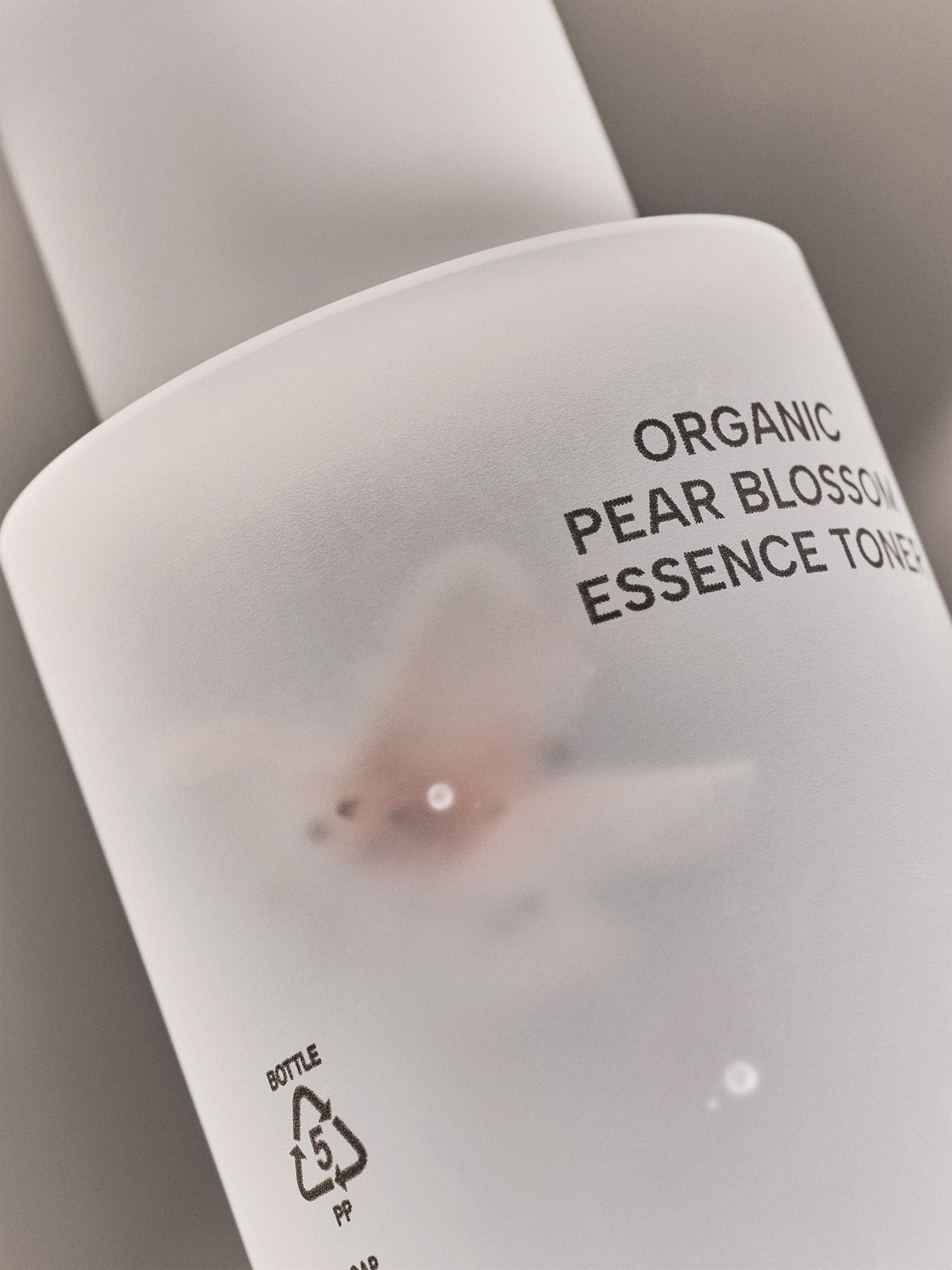 ORGANIC PEAR BLOSSOM ESSENCE TONER 160ml / 5.4 fl. oz.